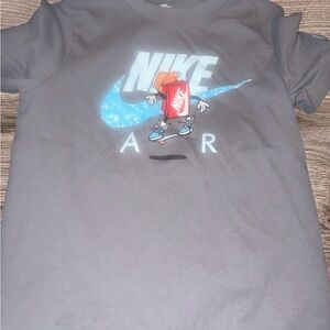 Nike Gray T-Shirt